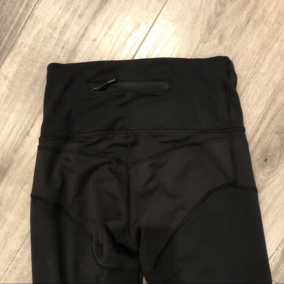 LULULEMON high waist crop leggings size 2 - Picture 5 of 6